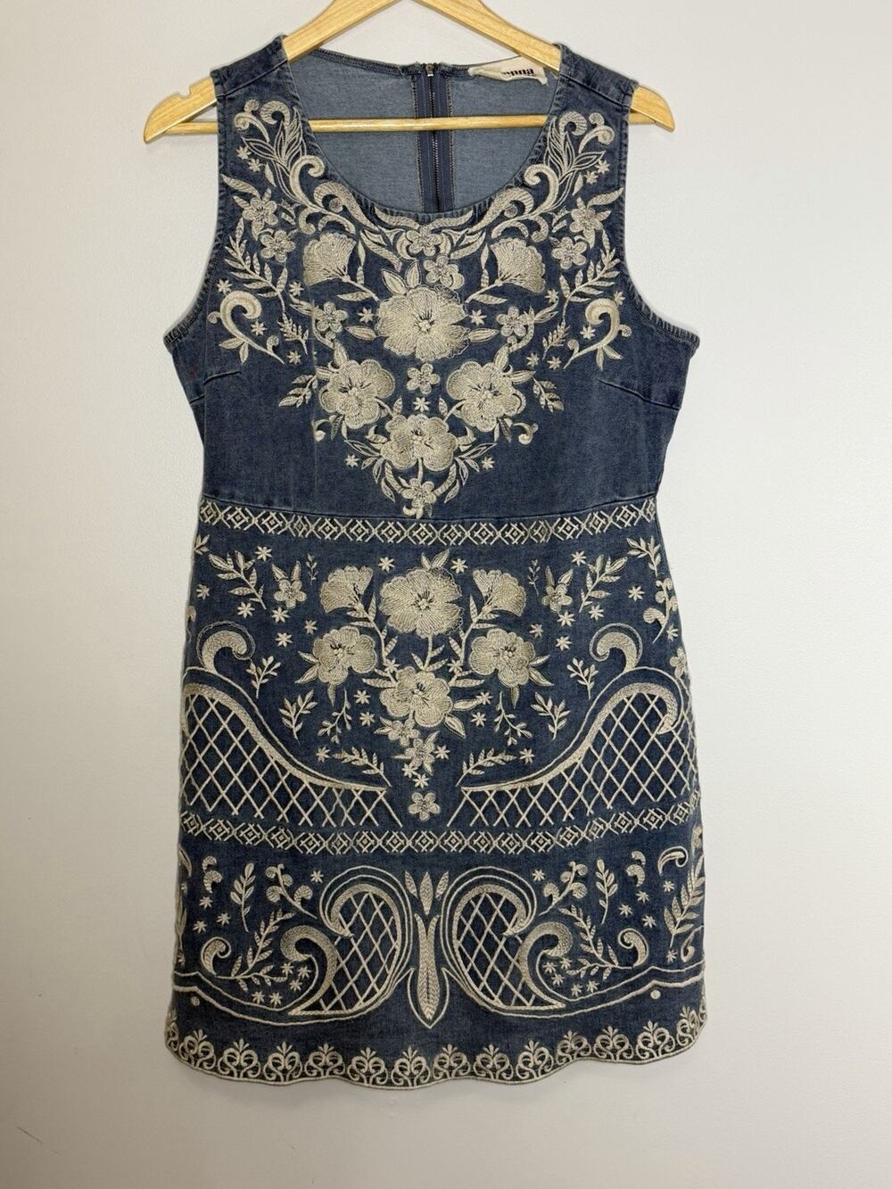 Savanna Jane Embroidered Denim Dress Size Medium Sleeveless Boho Western